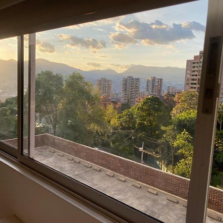 Apartasuite Moderna - En El Corazon Del Poblado Medellín Eksteriør bilde