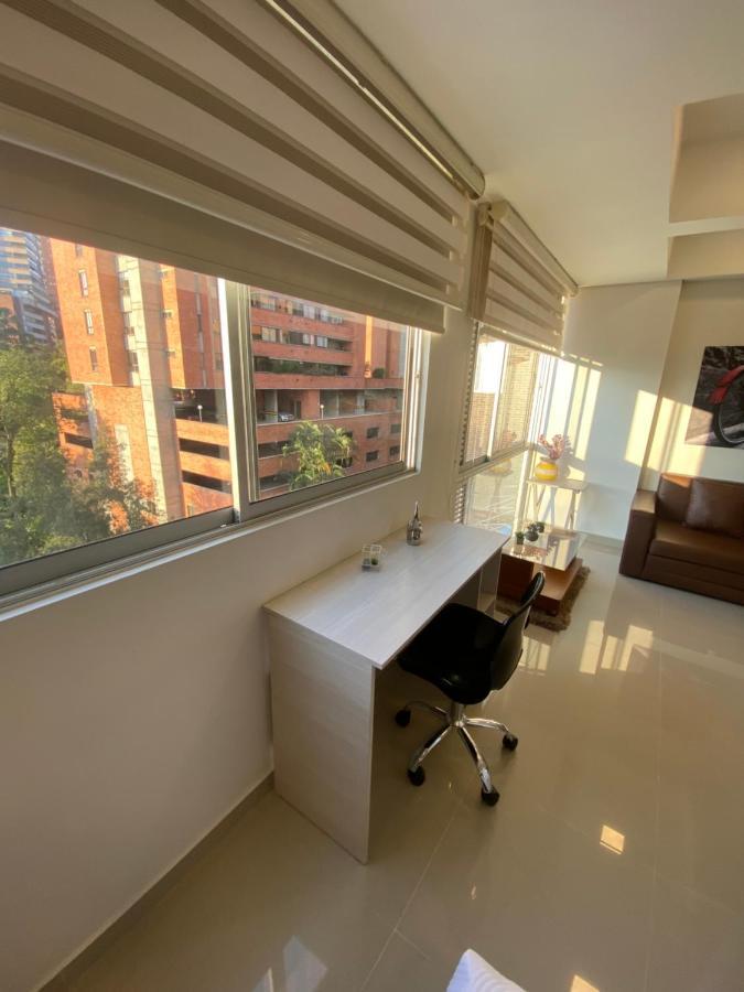 Apartasuite Moderna - En El Corazon Del Poblado Medellín Eksteriør bilde