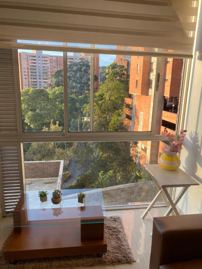 Apartasuite Moderna - En El Corazon Del Poblado Medellín Eksteriør bilde