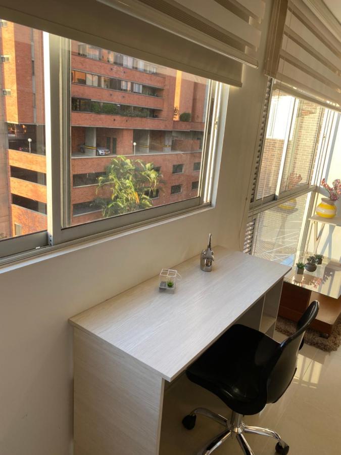 Apartasuite Moderna - En El Corazon Del Poblado Medellín Eksteriør bilde