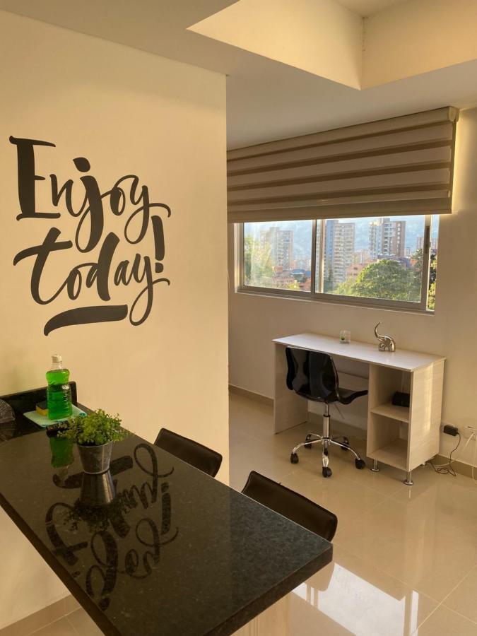 Apartasuite Moderna - En El Corazon Del Poblado Medellín Eksteriør bilde